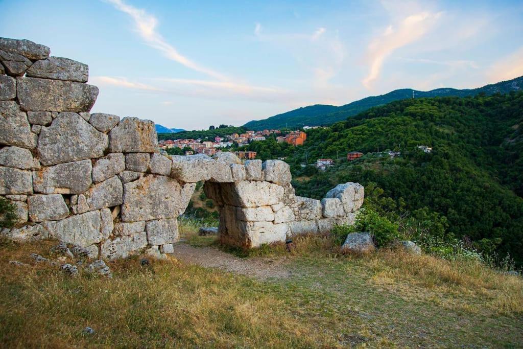 Casa Storica In Borgo Medioevale Segni